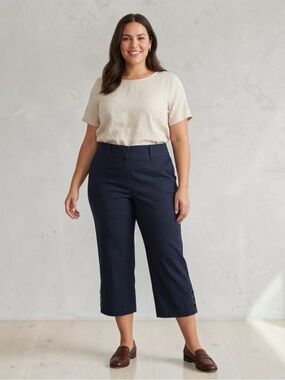 Lane Bryant Navy Blue Stretch Capri Pants High Rise Button Hem 18R EUC